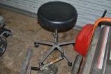 SHOP STOOL