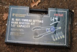 ASTRO PNEUMATC HAND RIVETER KIT