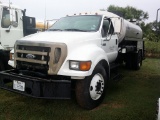 2004 FORD F750 DISTRIBUTOR TRUCK