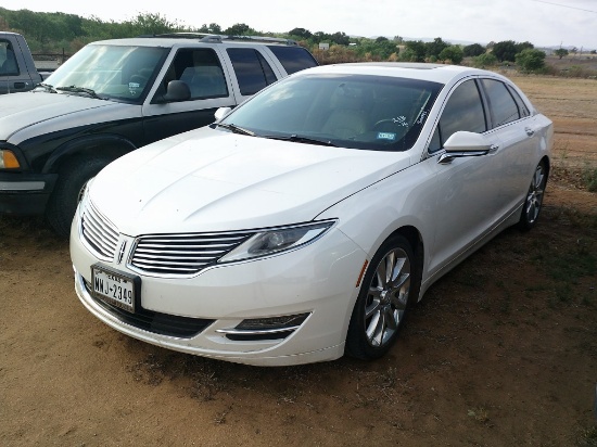 2016 LINCOLN MKZ SEDAN- SMOKES!