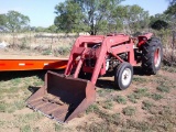 MF 135 FARM TRACTOR- SOME RUST ON BUCKET