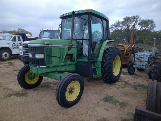 JD 6200 CAB TRACTOR