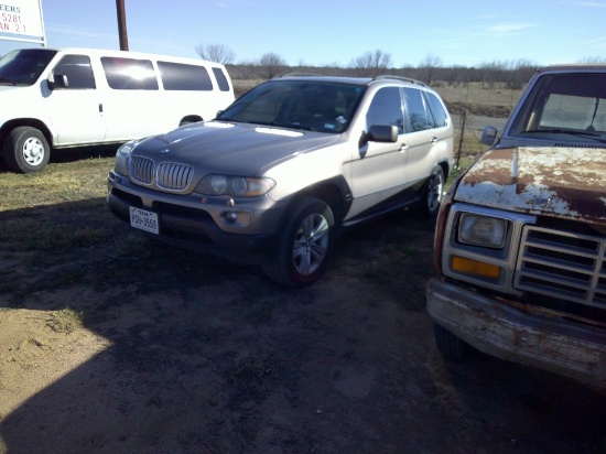 2005 BMW X5 44i SUV