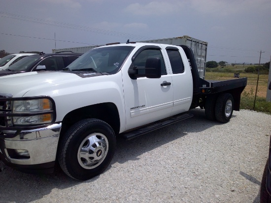 2011 CHEV 1T FLATBED DUALLY PU