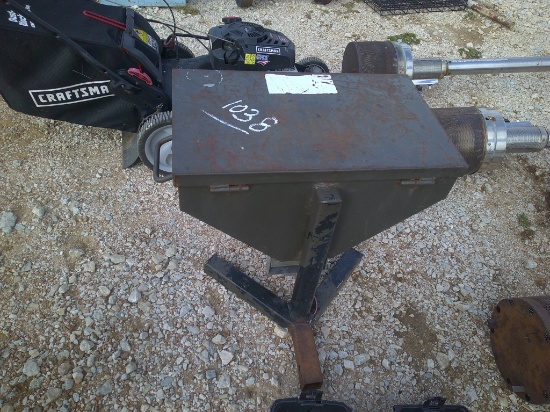 REC HITCH FEEDER