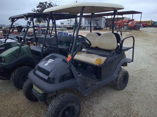 CLUB CAR GAS GOLF CART