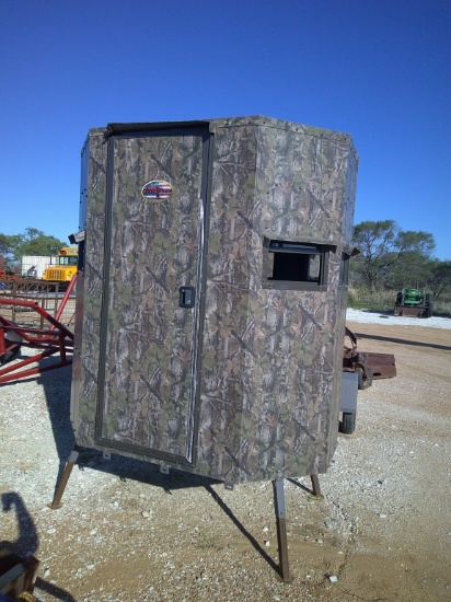 MB KING 4x6FT HUNTING BLIND- UNUSED