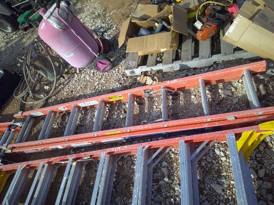 16FT FIBERGLASS EXTEN LADDER