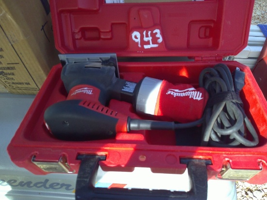 MILWAUKEE VIBRATORY SANDER