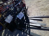 SET PALLET FORKS F/ SKID STEER
