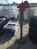 VISE ON STAND