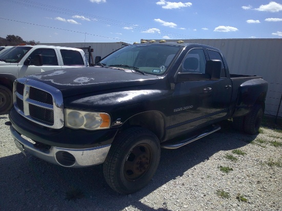 2003 DODGE 1T 4-DOOR DUALLY PU - KNOCKS!