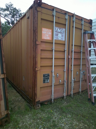 40FT SEA CONTAINER- USED- HOLES IN ROOF