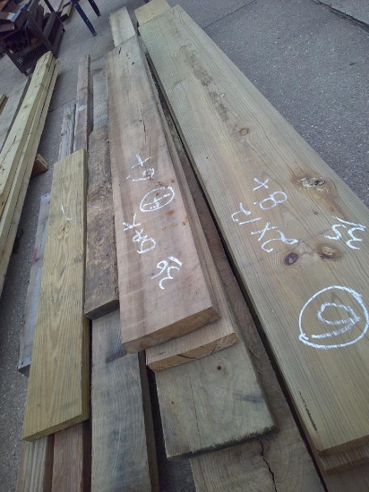 2x8x6FT OAK LUMBER