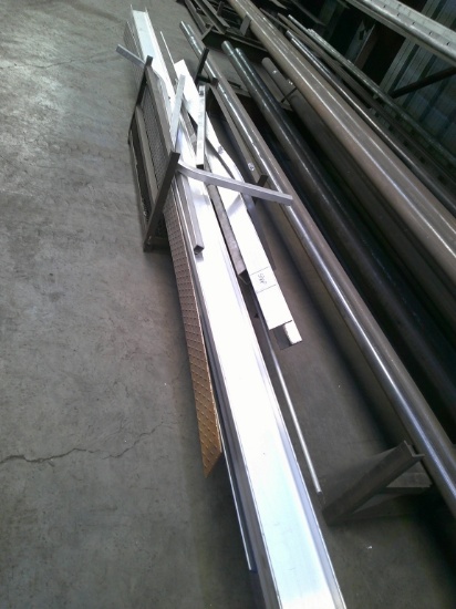 METAL BOX W/ ALUM PCS