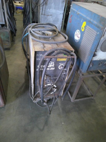 HOBART BETA MIG 200 WELDER