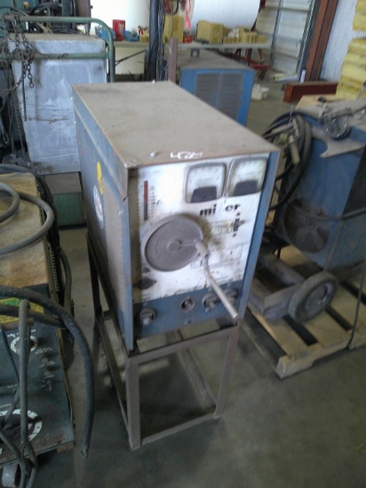 MILLER CP200 WELDER