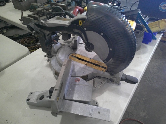 DELTA MITER SAW