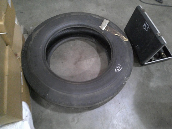 22.5 TRUCK TIRE