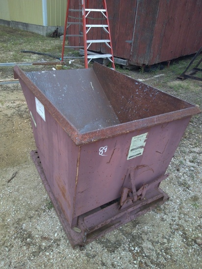 FORKLIFT DUMPSTER
