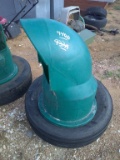 MINERAL FEEDER