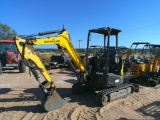 NEW HOLLAND E26C MINI EXCAVATOR