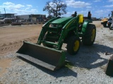 JD 2140 FARM TRACTOR W/ LOADER
