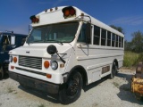 1990 GMC 24 PASSANGER SCHOOL BUS- NEEDS STARTER
