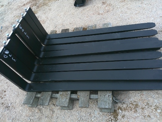 (1) SET 5FT FORKS ONLY