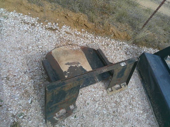 SPADE BUCKET F/ SKID STEER