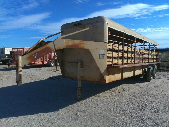 G/N 24FT COVERED STOCK TRLR- NO PAPERS