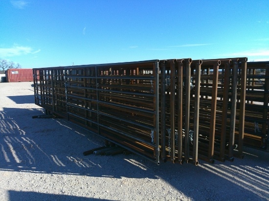 24FT FREE STANDING PANELS 1 W/ 12FT GATE