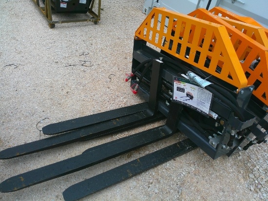 SET WOLVERINE 48" HYD FORKS F/ SKID STEER