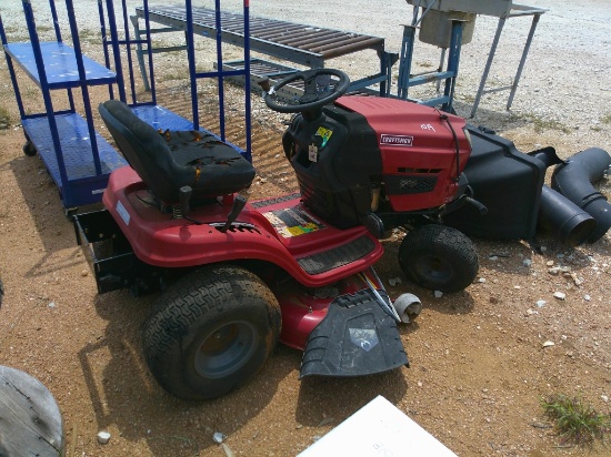 CRAFTSMAN RIDING MOWER W/ BAGGER