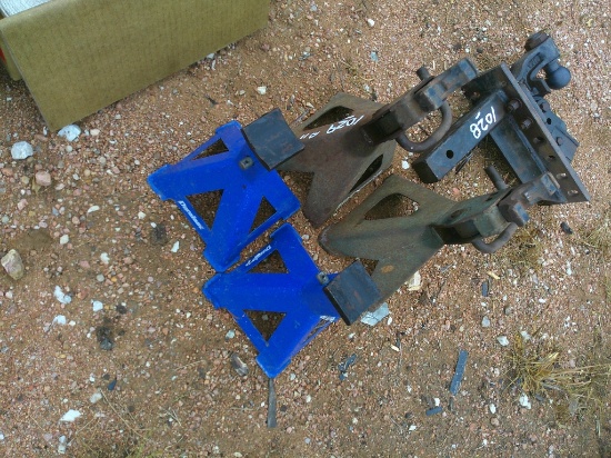 (2) SETS JACK STANDS