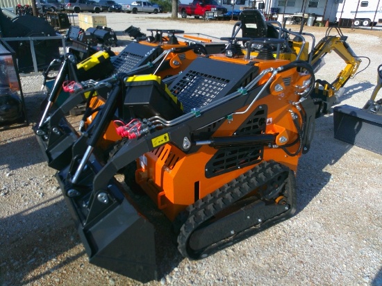 LAND HERO MINI SKID STEER