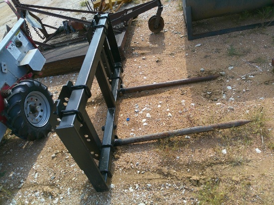 HAY SPEAR F/ TRACTOR