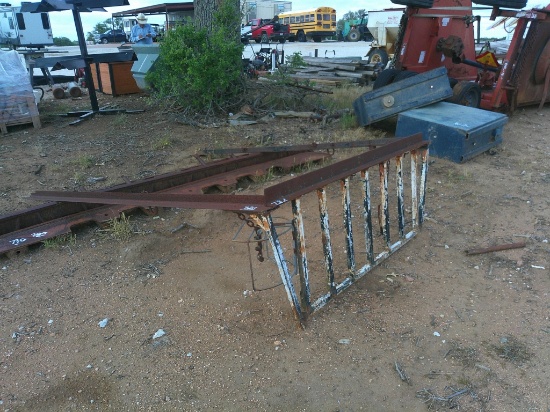 HEADACHE RACK W/ SIDE RAILS