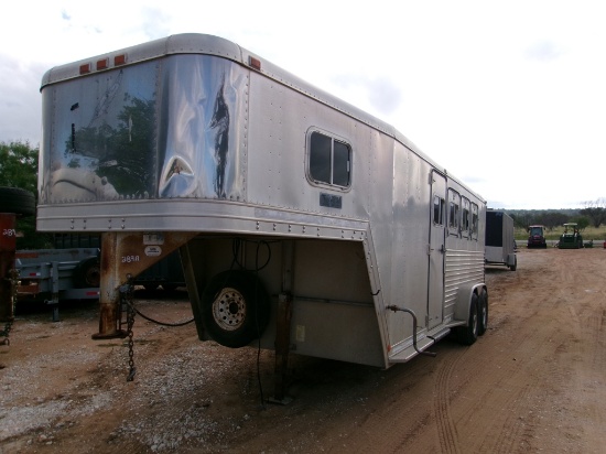 FEATHERLITE G/N 3-HORSE SLANT LOAD TRLR- TITLE