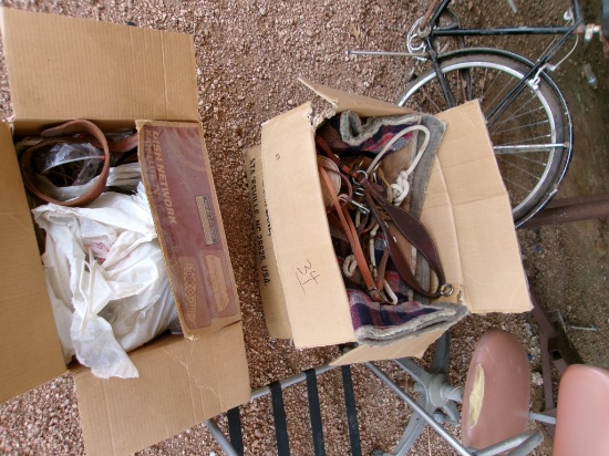 BOX MISC HORSE TACK & SADDLE PARTS