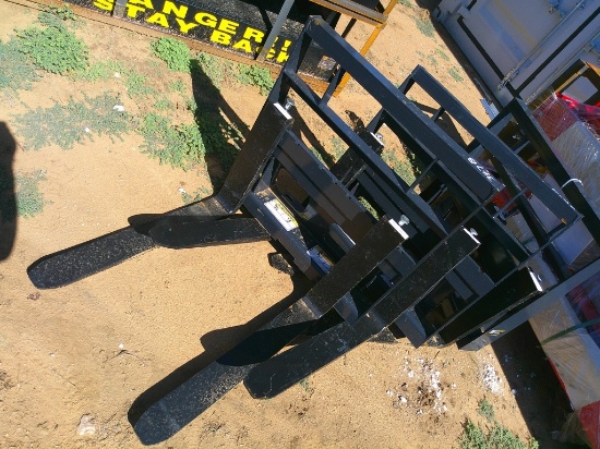 WOLVERINE 30" FORKS F/ MINI SKID STEER