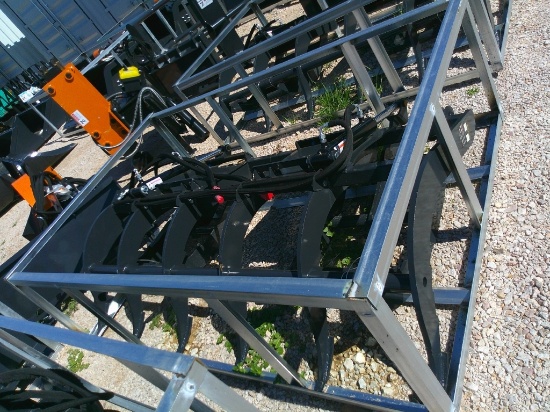WOLVERINE 83" GRAPPLE F/ SKID STEER