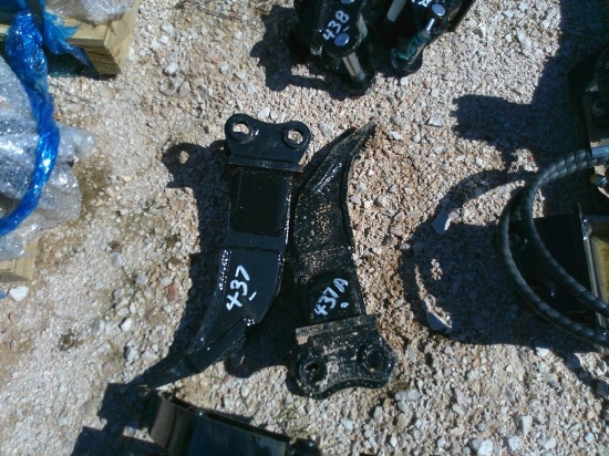 (1) RIPPER F/ MINI EXCAVATOR