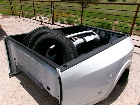 2024 DODGE LONGHORN BED W/ ACCESSORIES