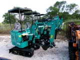 AGT INDUSTRIAL H15R MINI EXCAVATOR