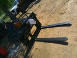 SET FORKS F/ SKID STEER