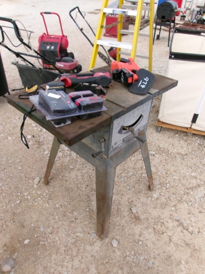 TABLE SAW