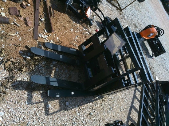 WOLVERINE 30" FORKS F/ MINI SKID STEER