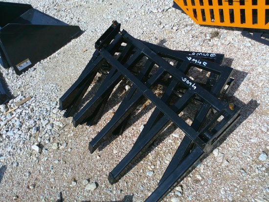 WOLVERINE 31" PALLET FORK W/ 5 TEETH
