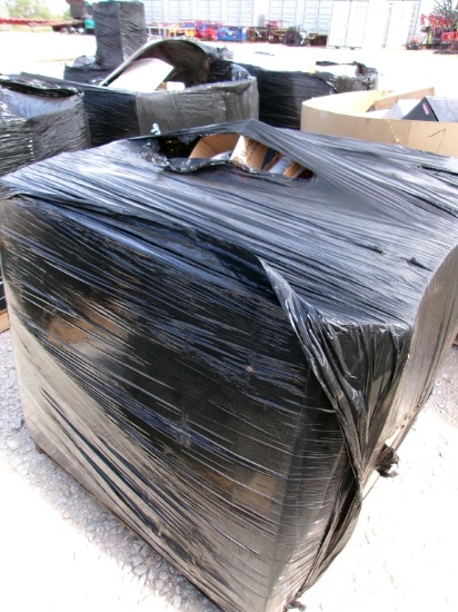 PALLET PLUMBING & PAINTING ITEMS